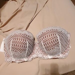 Strapless bra